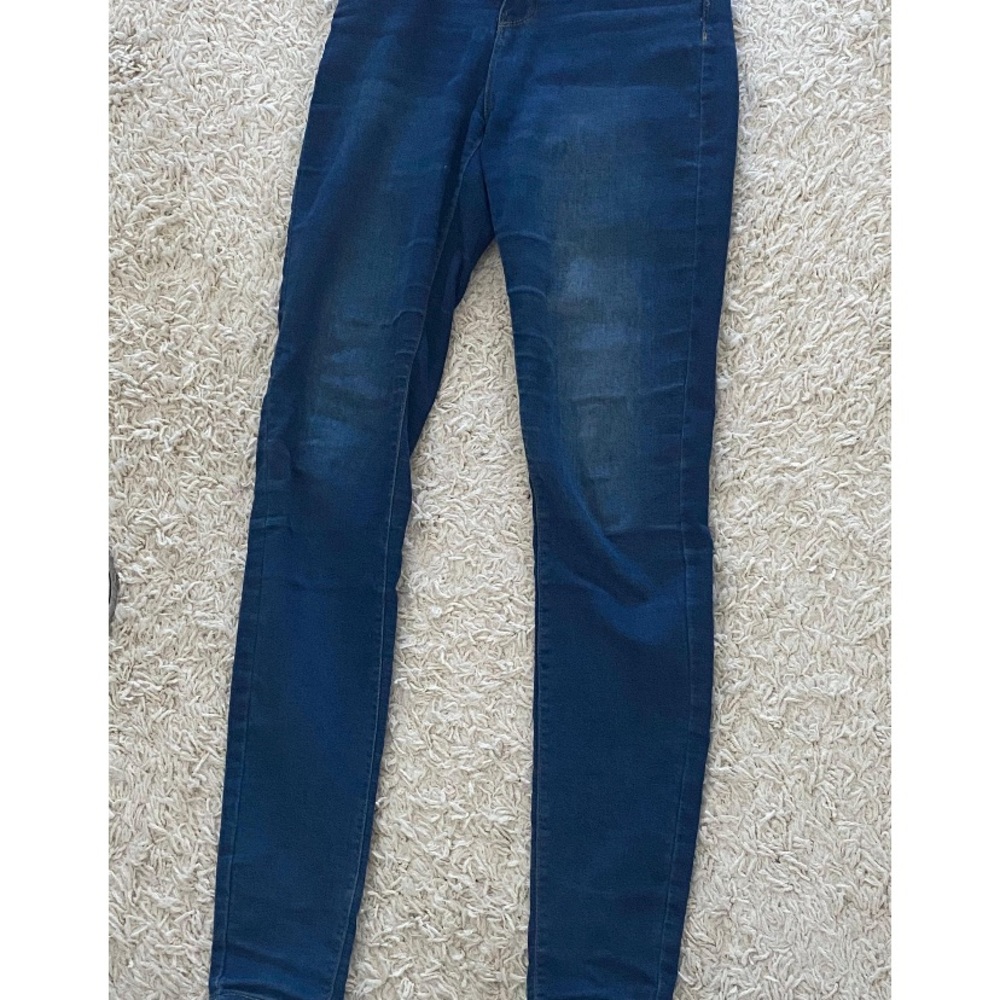 Skinny Jeans - Picture 3 of 4